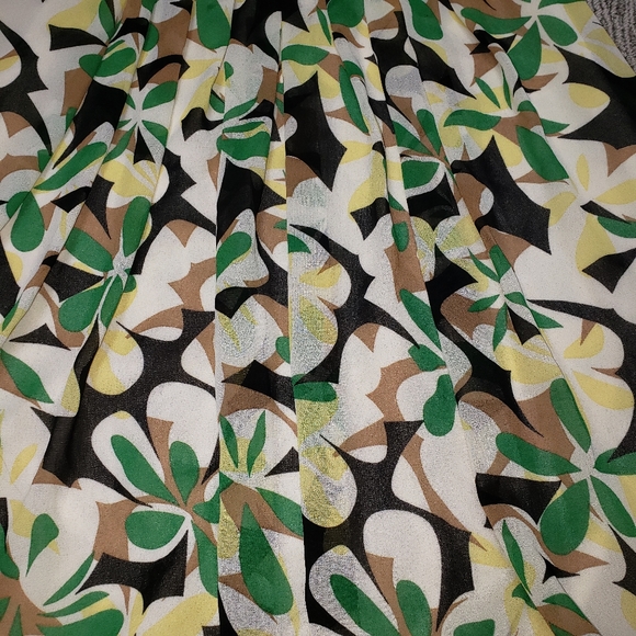 Twentyone Tank Top Size Small - Picture 5 of 8